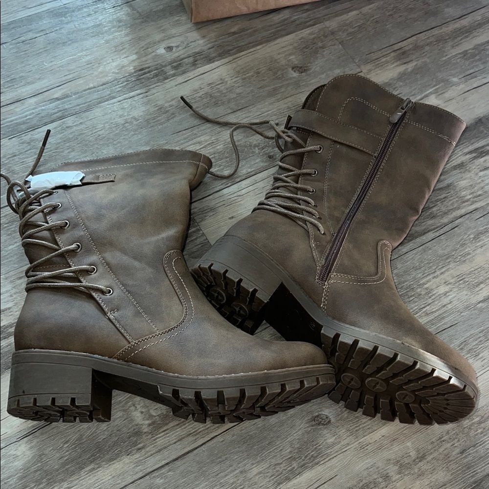 Global Win Brown Lace-Up Combat Boots